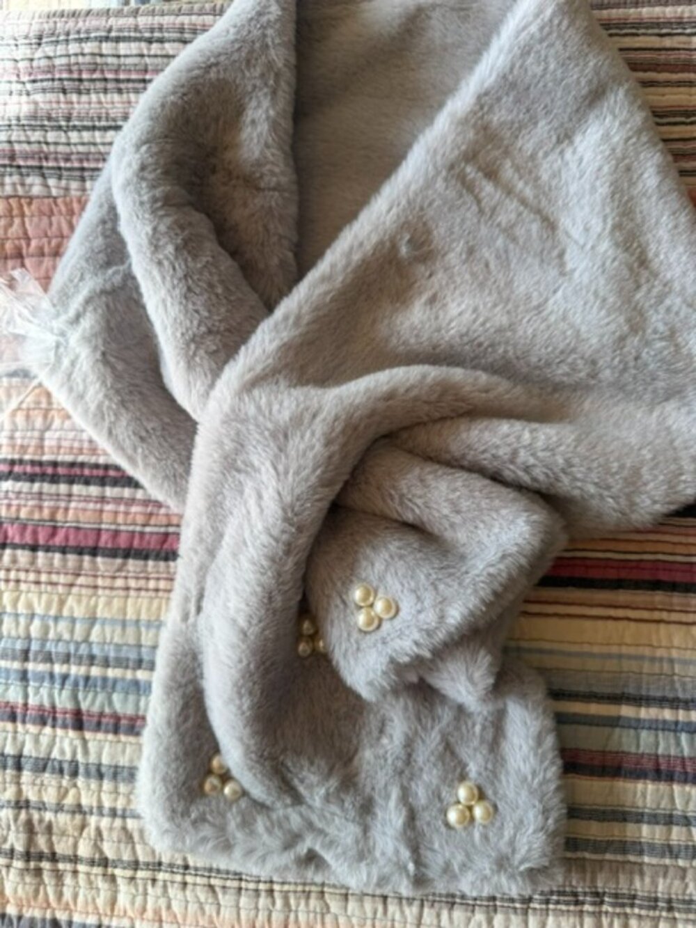 Sakkas Malen Faux Fur Pull-Through Keyhole Scarf, Soft Neck Warmer Gray